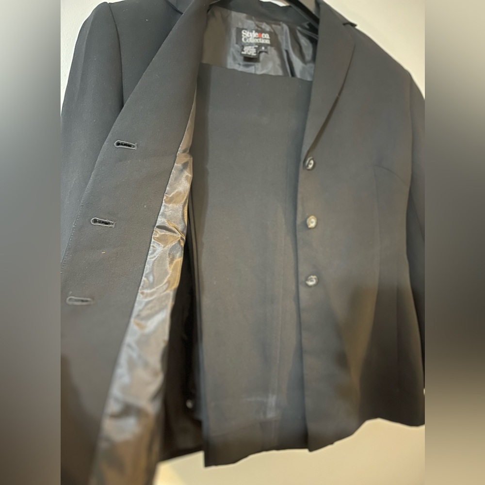 Style & Co. suit, jacket & pants, size 8
